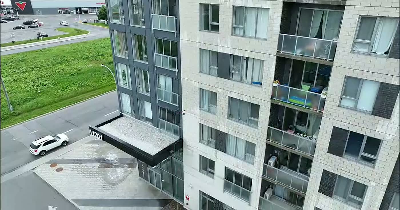 Architectural setbacks and entrances